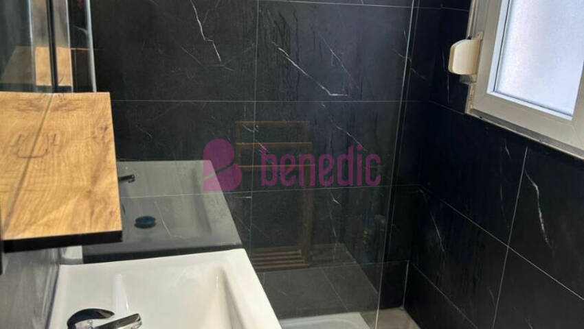 59631070e - Attribut alt par défaut.