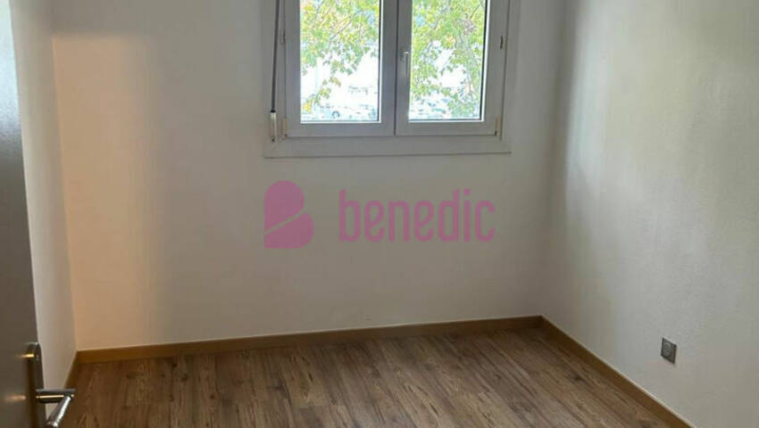 59631070f - Attribut alt par défaut.