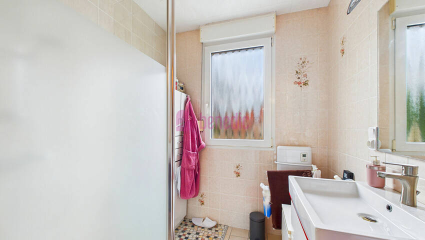 59795592g - Attribut alt par défaut.