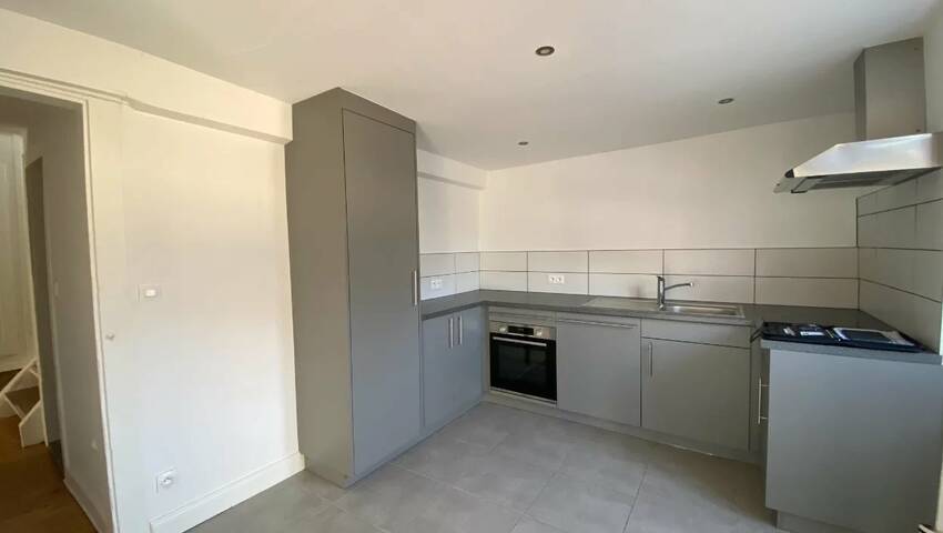 57071185f - Attribut alt par défaut.