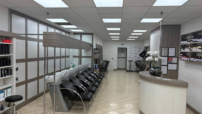 59808371d - Attribut alt par défaut.