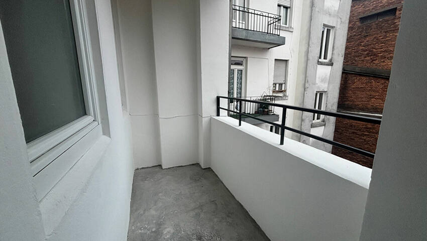 59793374a - Attribut alt par défaut.