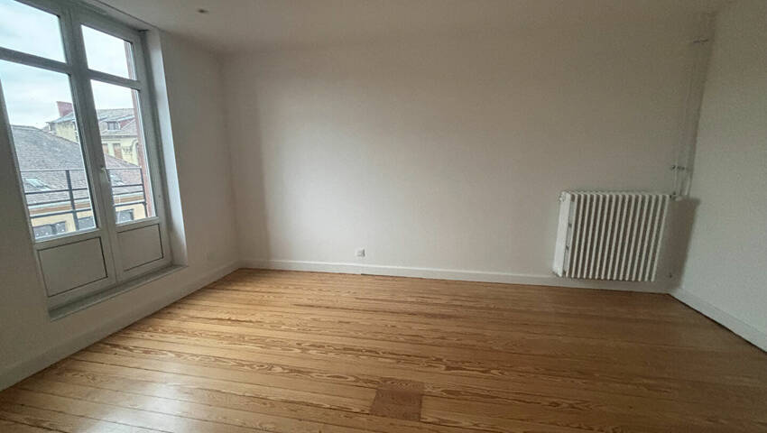 59793374e - Attribut alt par défaut.