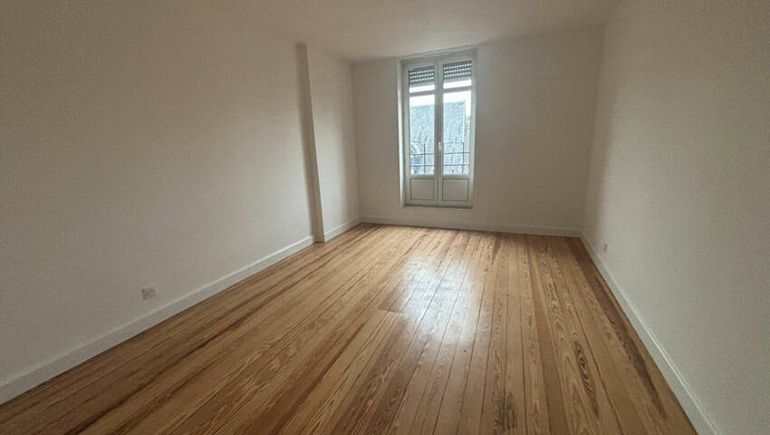 59793374f - Attribut alt par défaut.