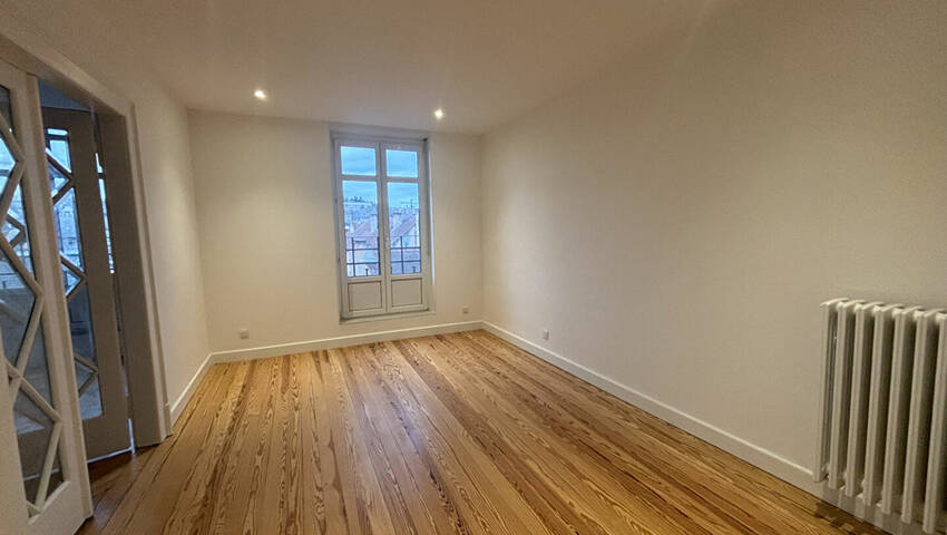 59793367c - Attribut alt par défaut.