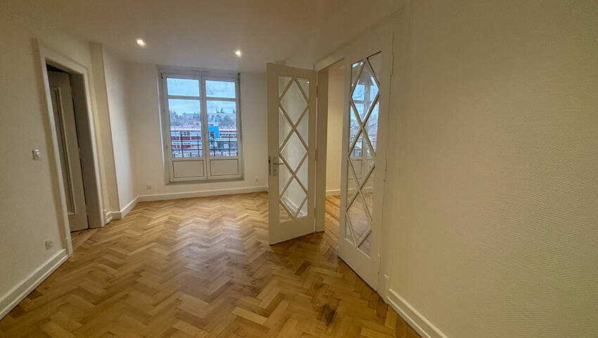 59793367d - Attribut alt par défaut.