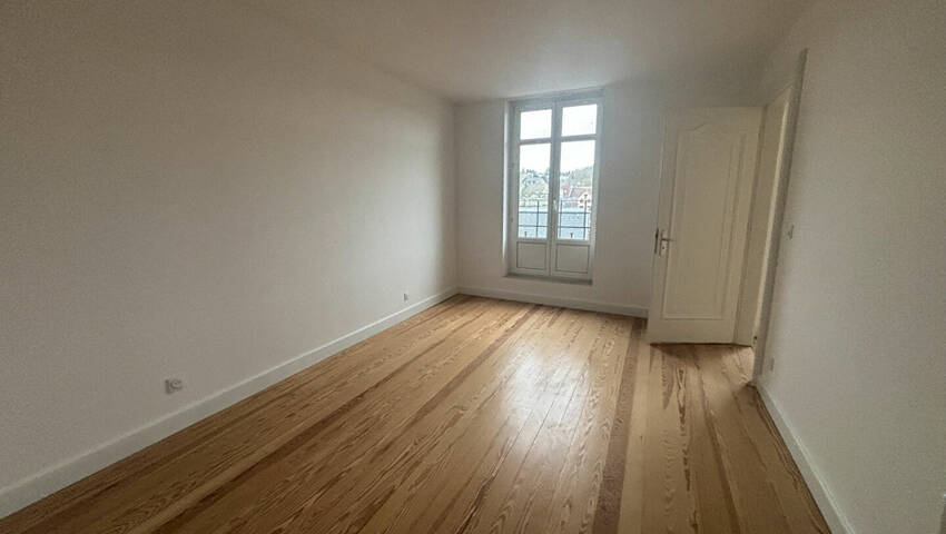 59793367e - Attribut alt par défaut.