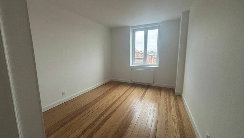 59793367f - Attribut alt par défaut.