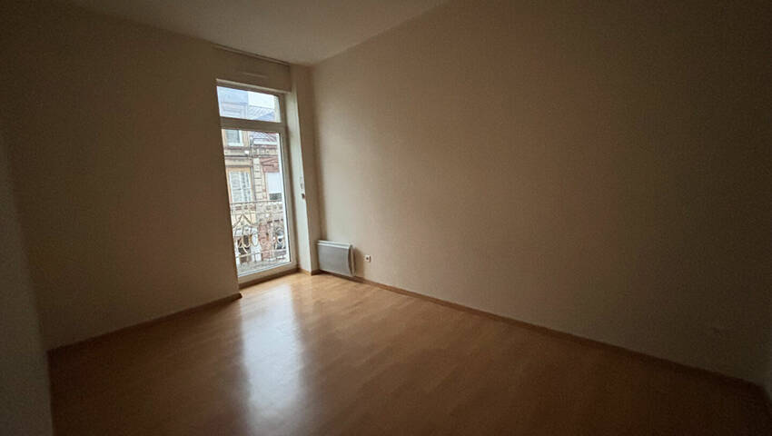 59789052c - Attribut alt par défaut.