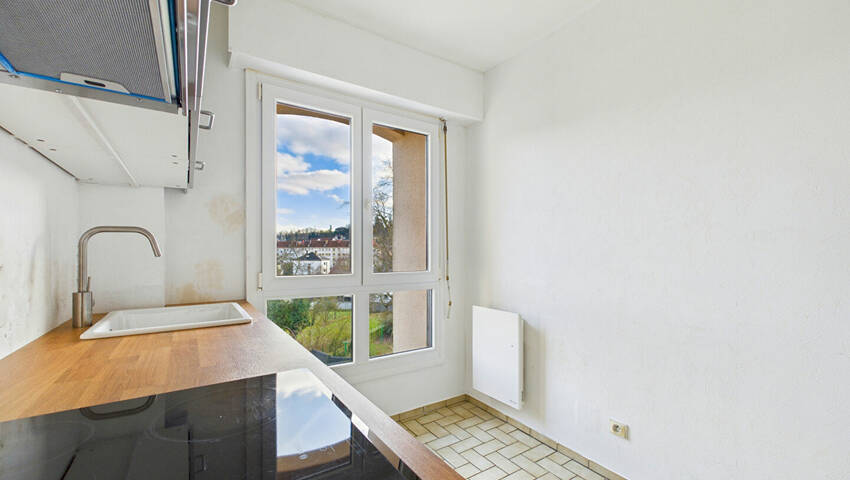 59809459c - Attribut alt par défaut.