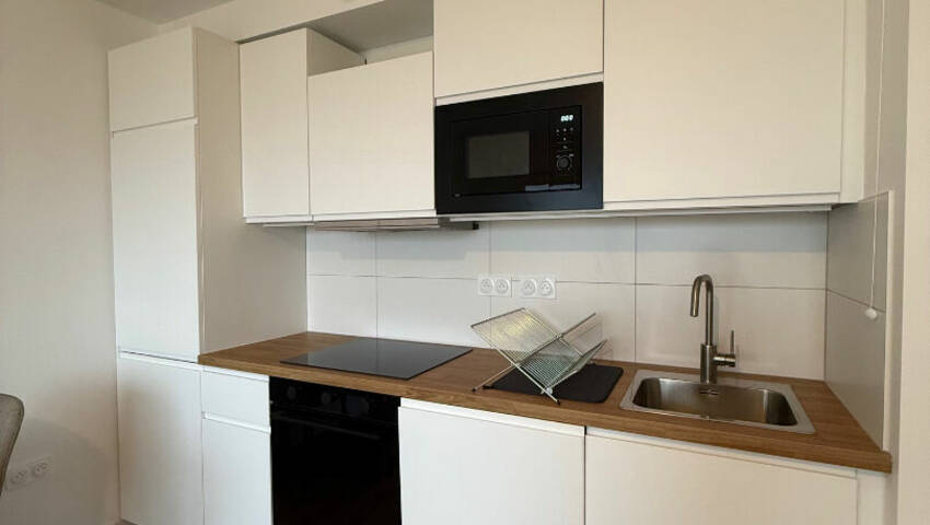 59249383a - Attribut alt par défaut.