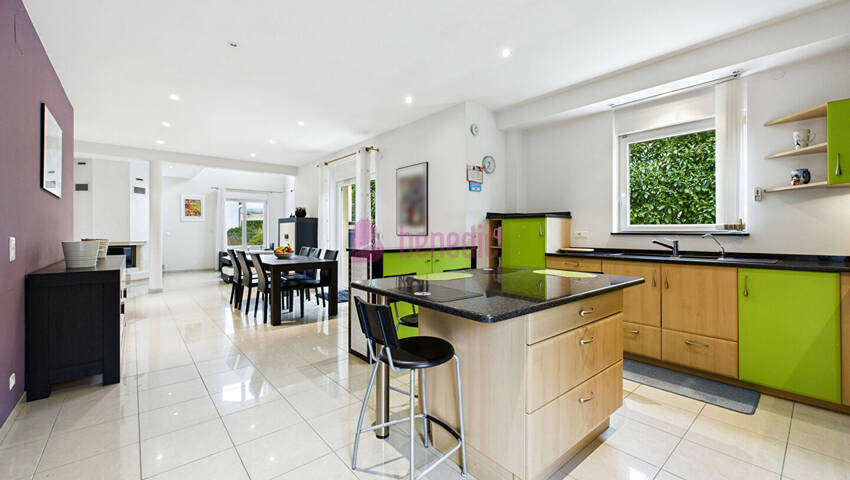 59811949e - Attribut alt par défaut.