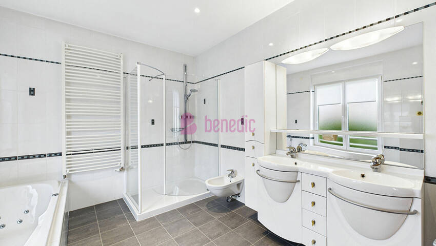 59811949m - Attribut alt par défaut.