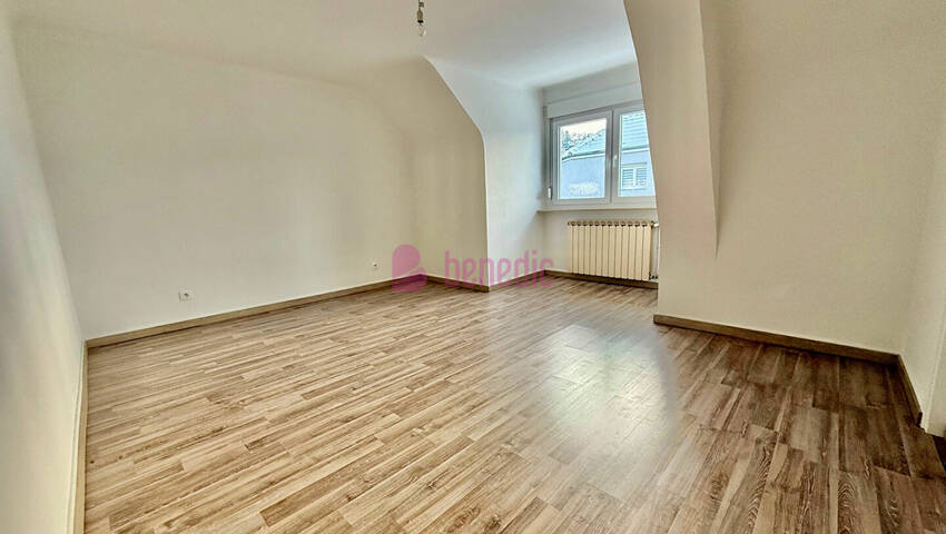 55384686o - Attribut alt par défaut.