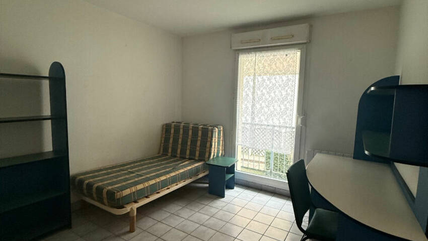 59818158a - Attribut alt par défaut.