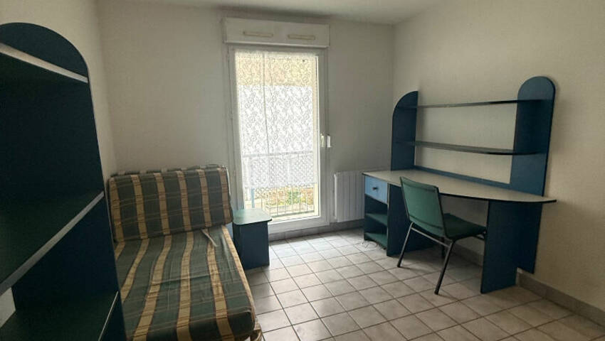 59818158b - Attribut alt par défaut.