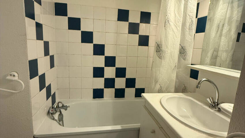 59818158d - Attribut alt par défaut.