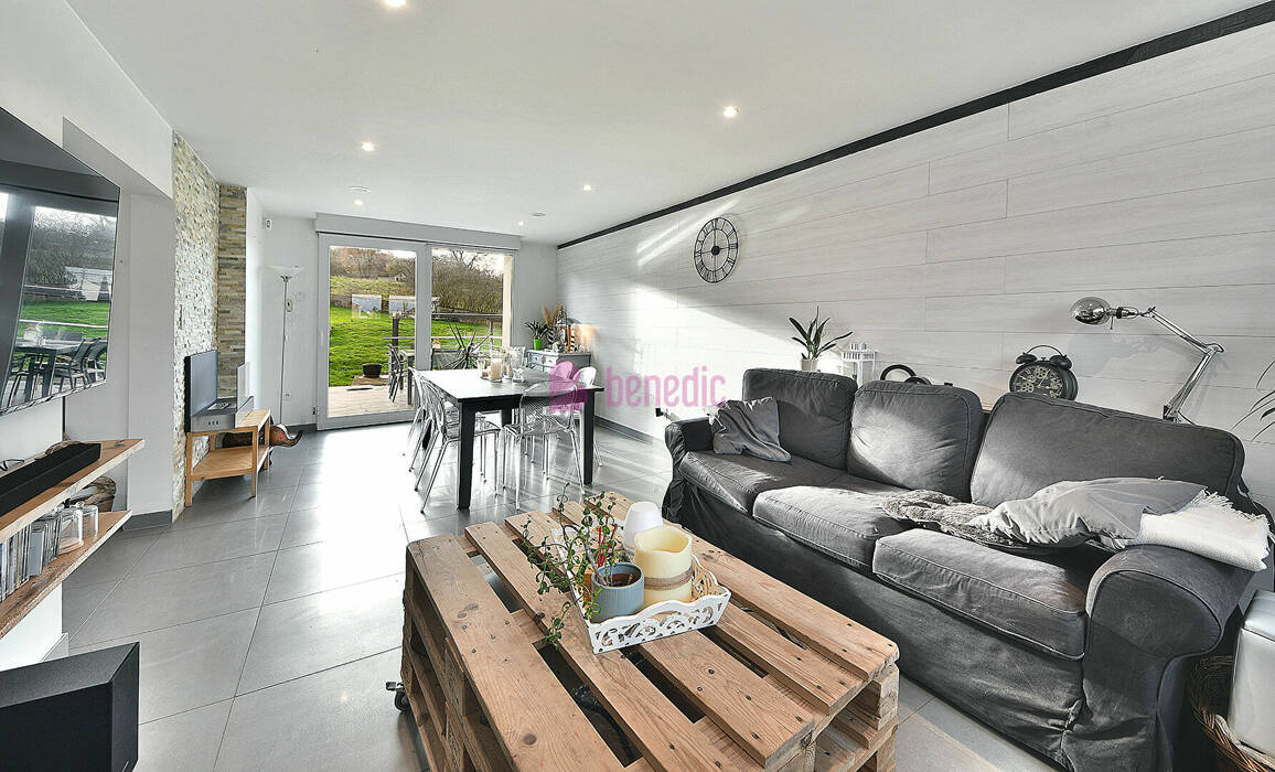 59697162d - Attribut alt par défaut.