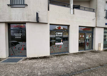 59823562a - Attribut alt par défaut.