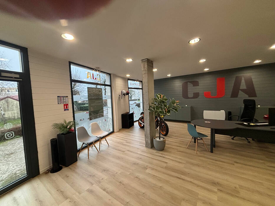 59823562e - Attribut alt par défaut.