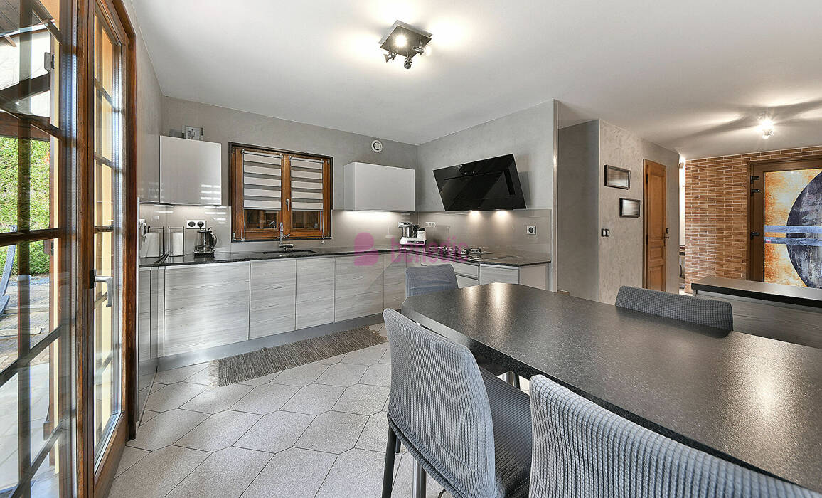 59455015c - Attribut alt par défaut.