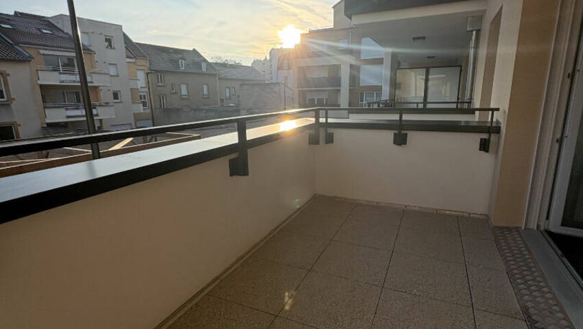 59825662b - Attribut alt par défaut.