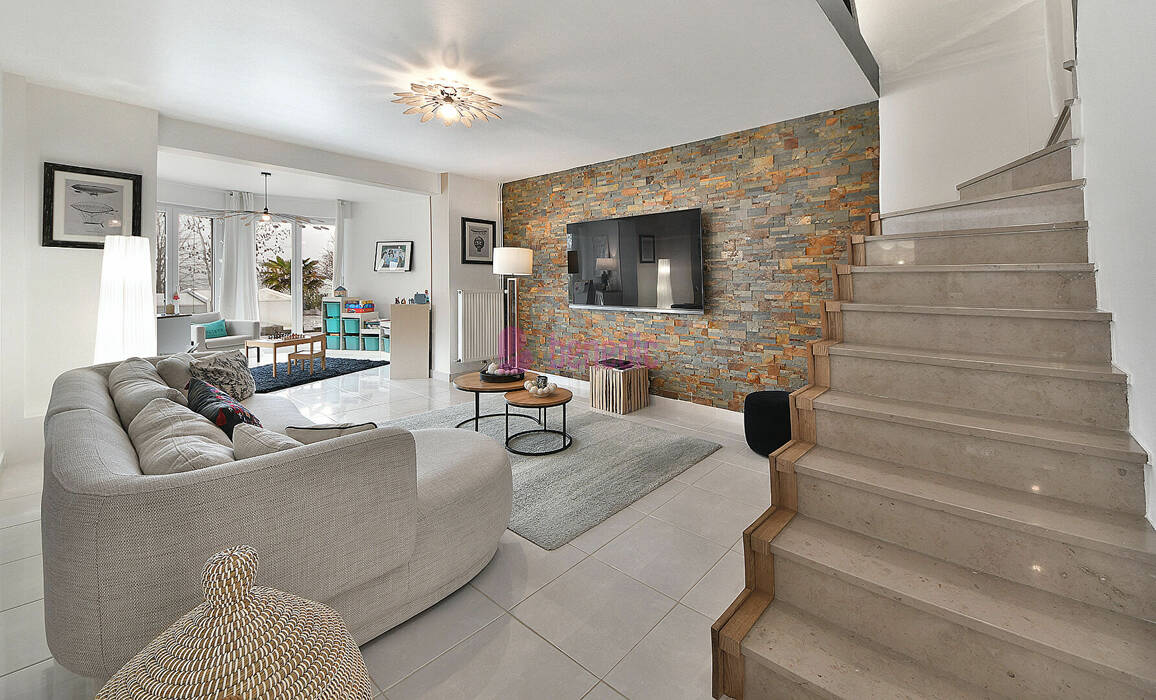 58326191g - Attribut alt par défaut.