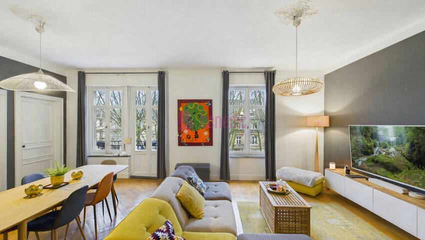 59829744d - Attribut alt par défaut.