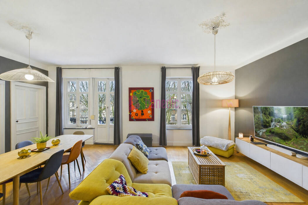 59829744f - Attribut alt par défaut.