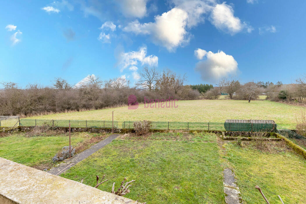 59554665f - Attribut alt par défaut.