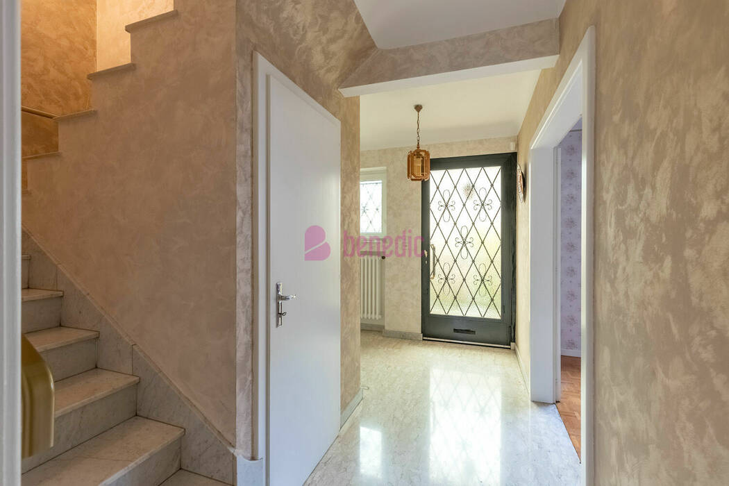 59626845c - Attribut alt par défaut.