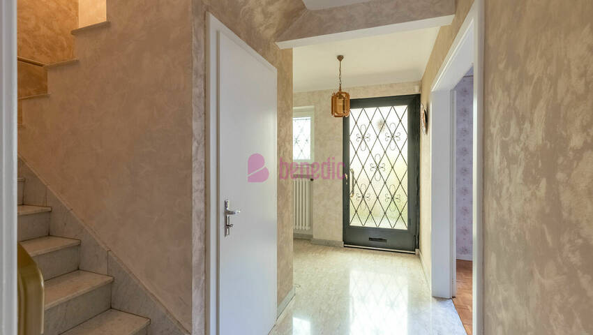 59626845c - Attribut alt par défaut.