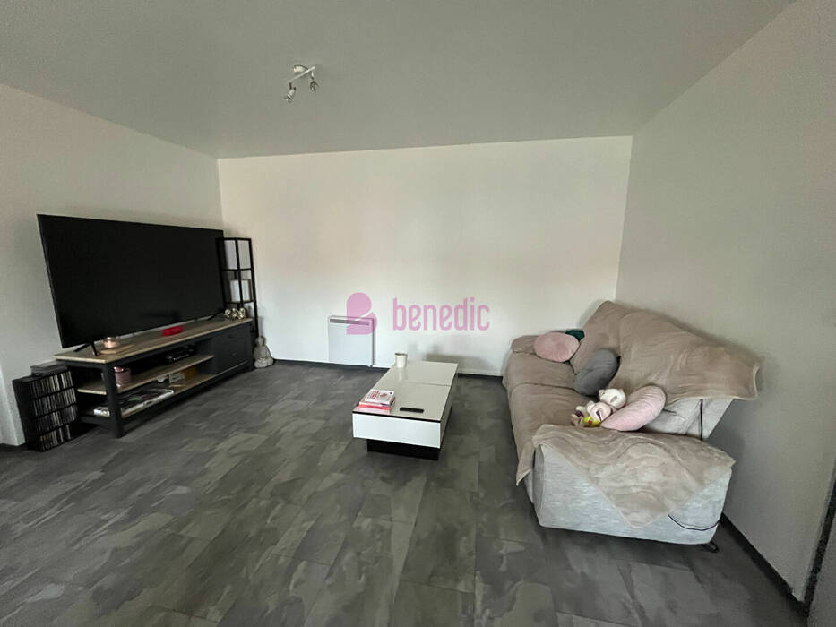 59780114b - Attribut alt par défaut.