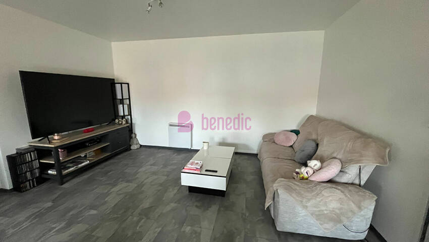 59780114b - Attribut alt par défaut.