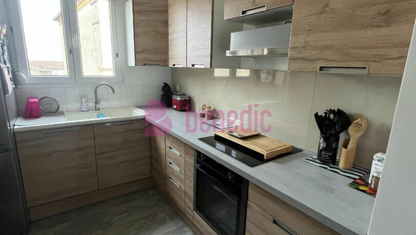 59780114c - Attribut alt par défaut.