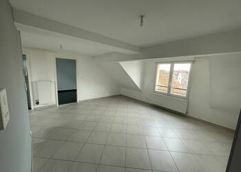 59831430b - Attribut alt par défaut.