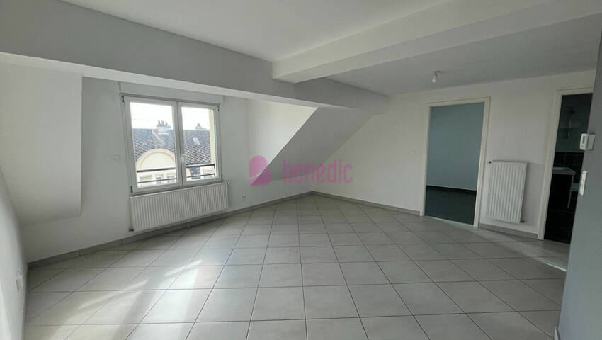 59831430b - Attribut alt par défaut.