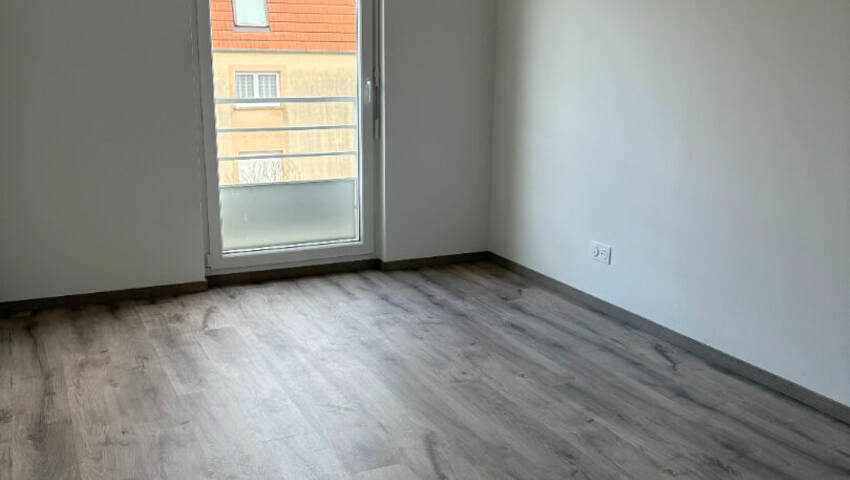 59830294e - Attribut alt par défaut.