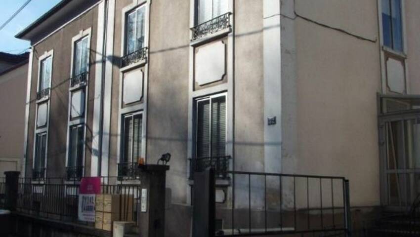 4246452j - Attribut alt par défaut.