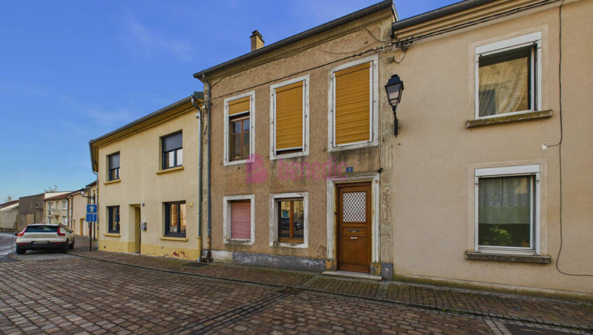 59789045b - Attribut alt par défaut.