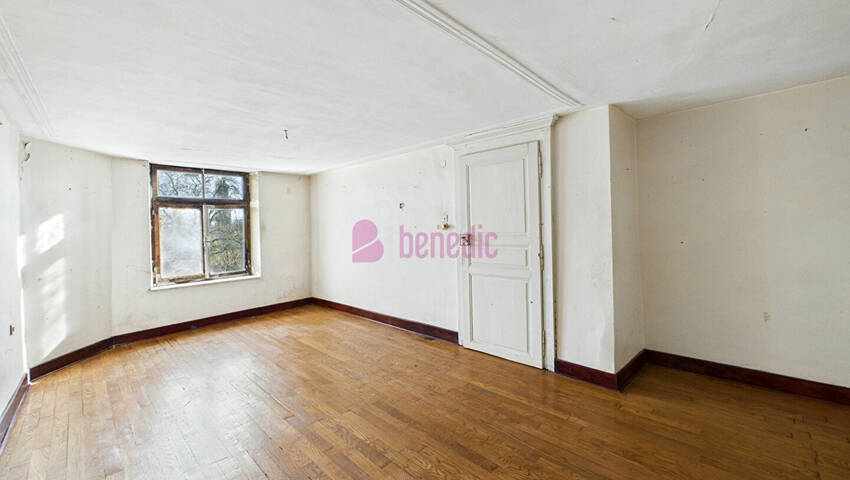 59789045r - Attribut alt par défaut.