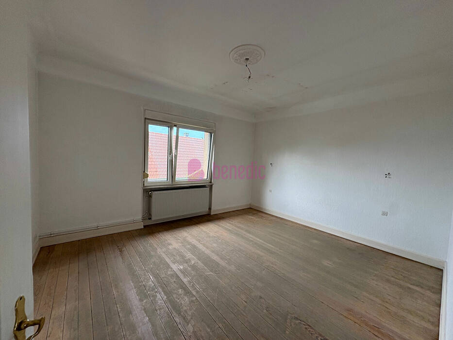 58510785b - Attribut alt par défaut.