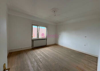 58510785b - Attribut alt par défaut.