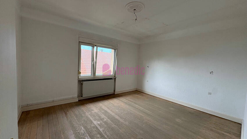 58510785b - Attribut alt par défaut.