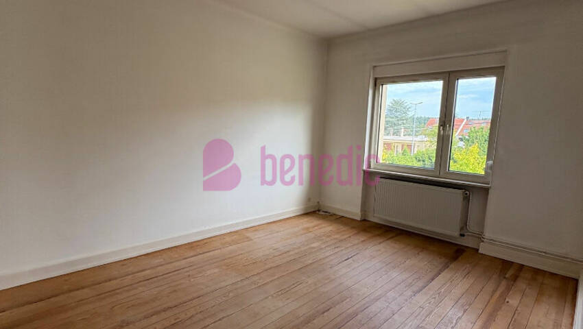 58510785e - Attribut alt par défaut.