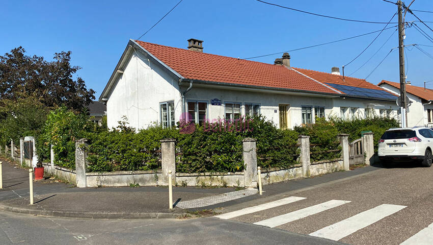 57653484a - Attribut alt par défaut.