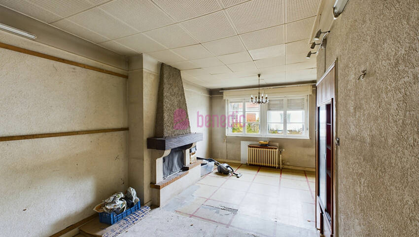 57653484f - Attribut alt par défaut.