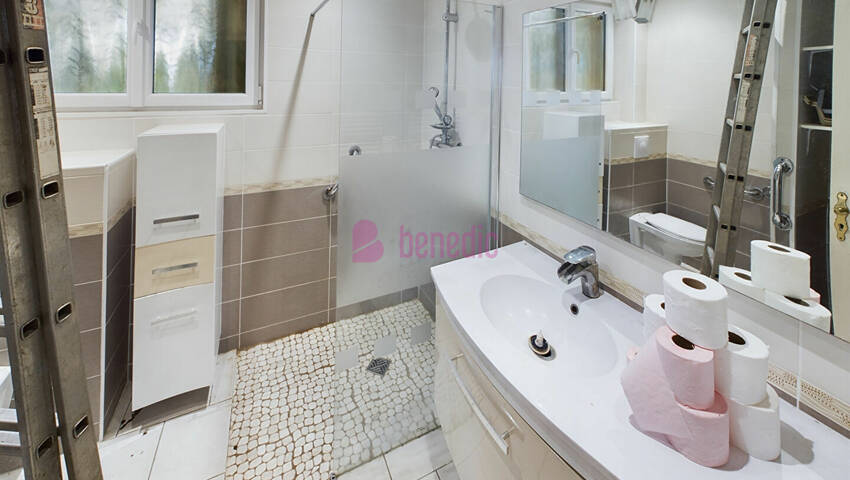 57653484m - Attribut alt par défaut.