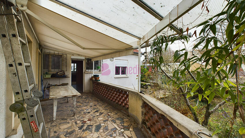 57653484n - Attribut alt par défaut.