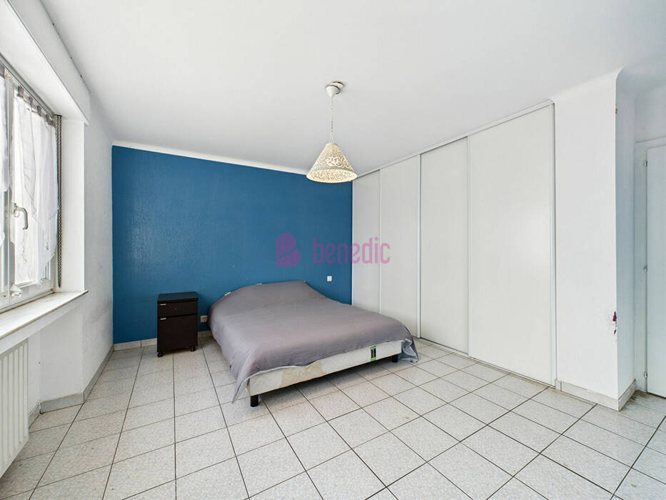 59103948m - Attribut alt par défaut.